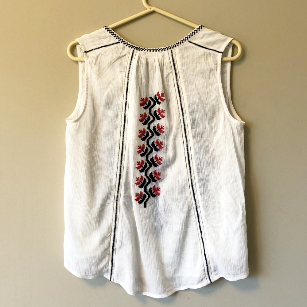 GRABdenim | Embroidered flowy cotton tassel tank - Picture 2 of 8